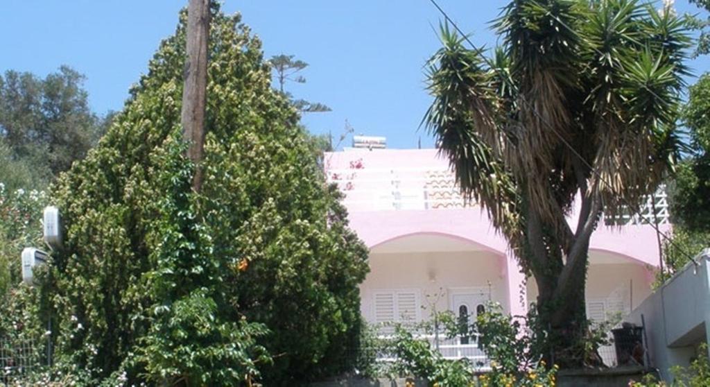 Camelia Apartment ปลาเกียส ภายนอก รูปภาพ